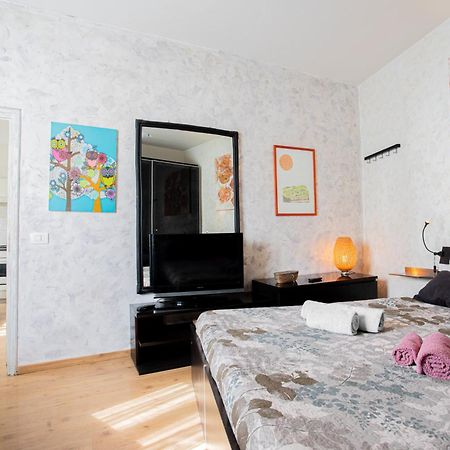 Casa Moderna Vicino Firenze Lägenhet Prato  Exteriör bild